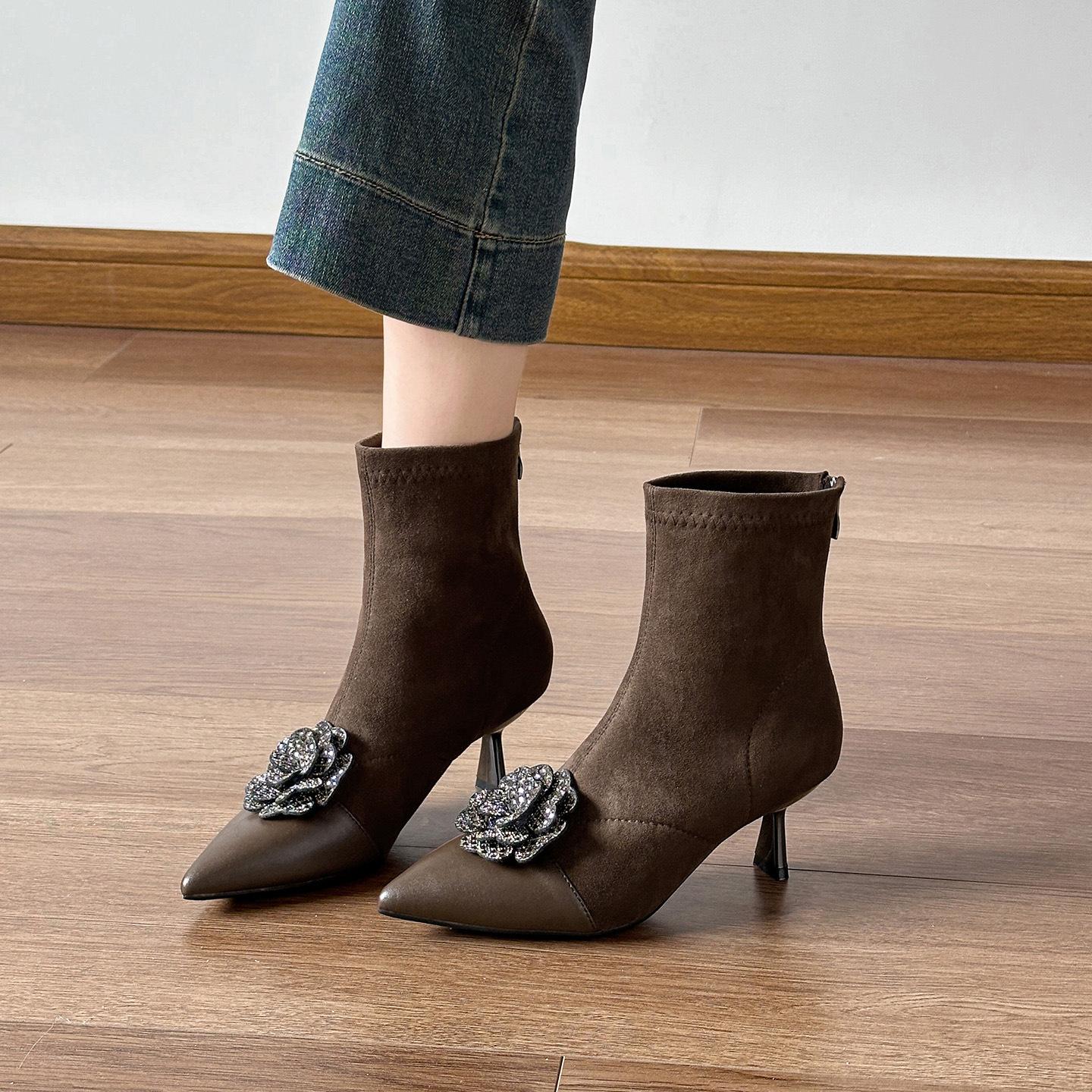 

Customized Women s Boots~ High Heel Short Boots Women s 2025 New Winter Pointed Chelsea Women s Boots Rhinestone Medium Boots Women s Boots 39 темно-коричневого