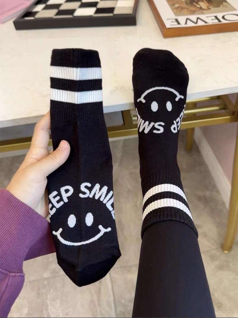 Dongdaemun Parallel Bar Striped Smiley Socks Pure Cotton Black And White Mid-Leg Socks With Shark Pants Sports Socks