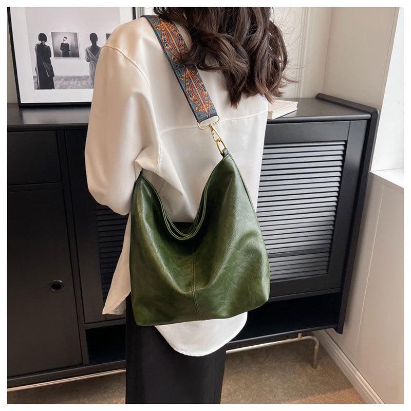 European & American Fashion Women's Retro PU Leather Shoulder Crossbody Bucket Bag