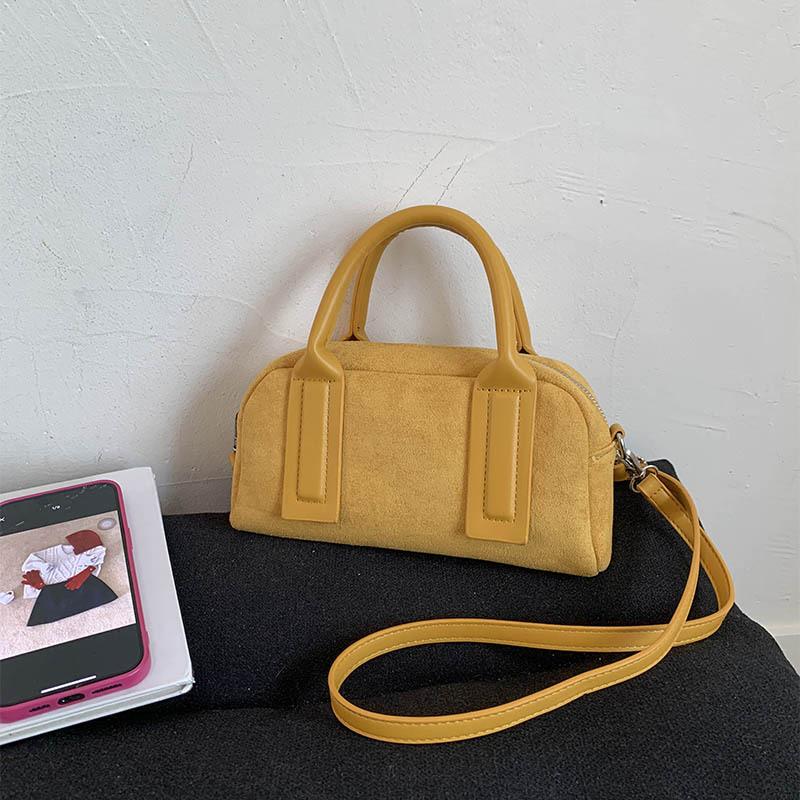 

Niche design pillow bag women s autumn and winter new fashion versatile commuter shoulder messenger bag