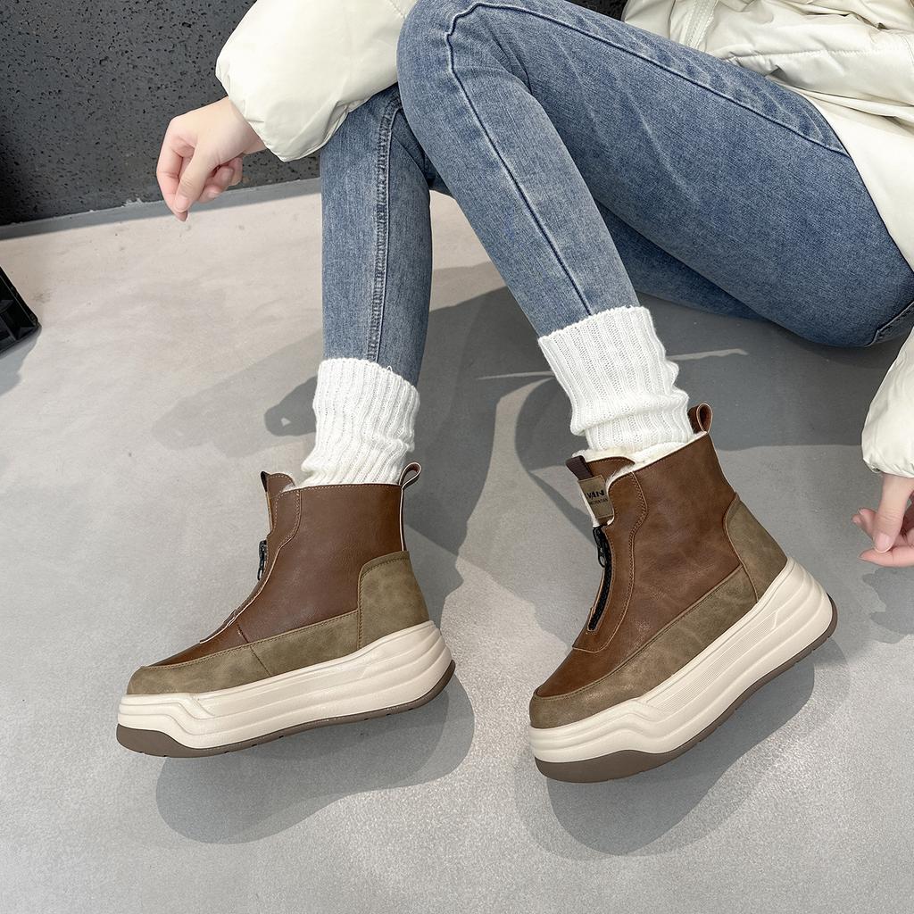 Leather Thick-soled Snow Boots Winter New Large Cotton Velvet Warm and Cold Casual Short Boots