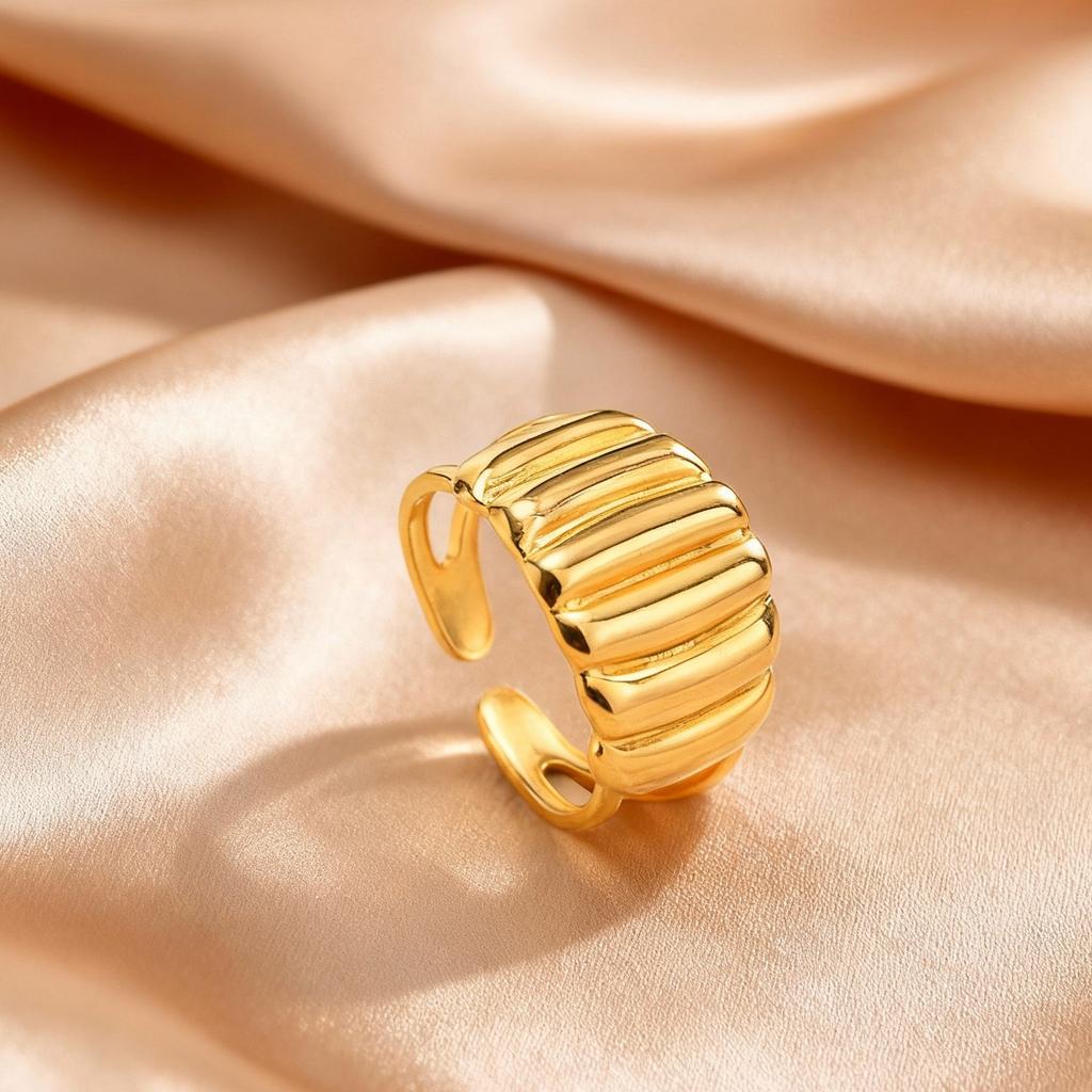 Goldfarbene Edelstahl Chunky Breite Ringe für Damen, Geometrischer Mode Offener Ring, Wasserdichter Minimalistischer Finger Schmuck Geschenk