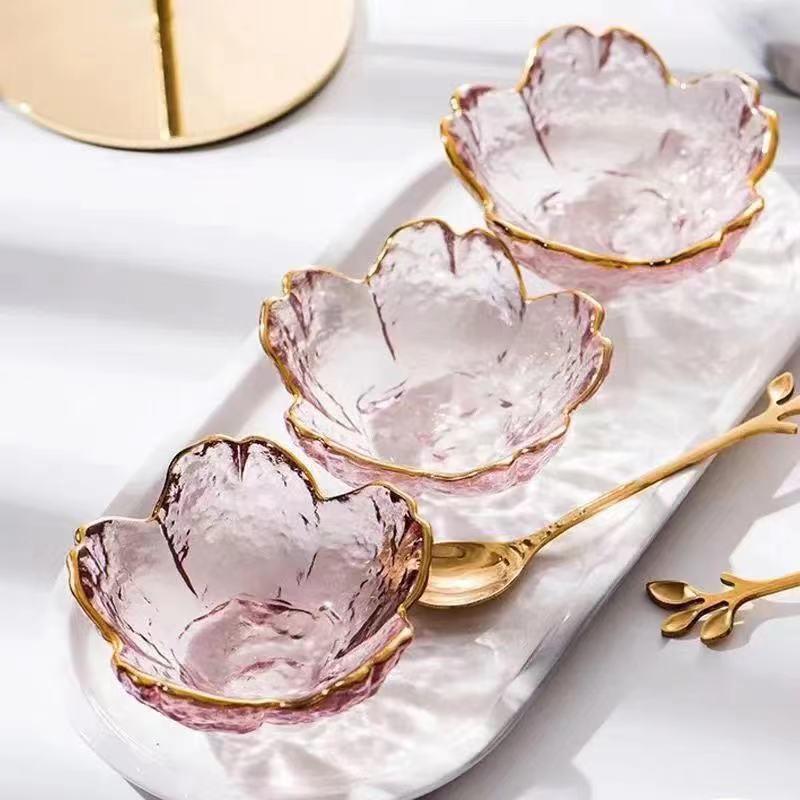 Sakura Glass Soy Sauce Dish Japanese-Style Pink Blossoms Condiment Bowl for Sushi Dumplings Dipping Mini Appetizer Plates