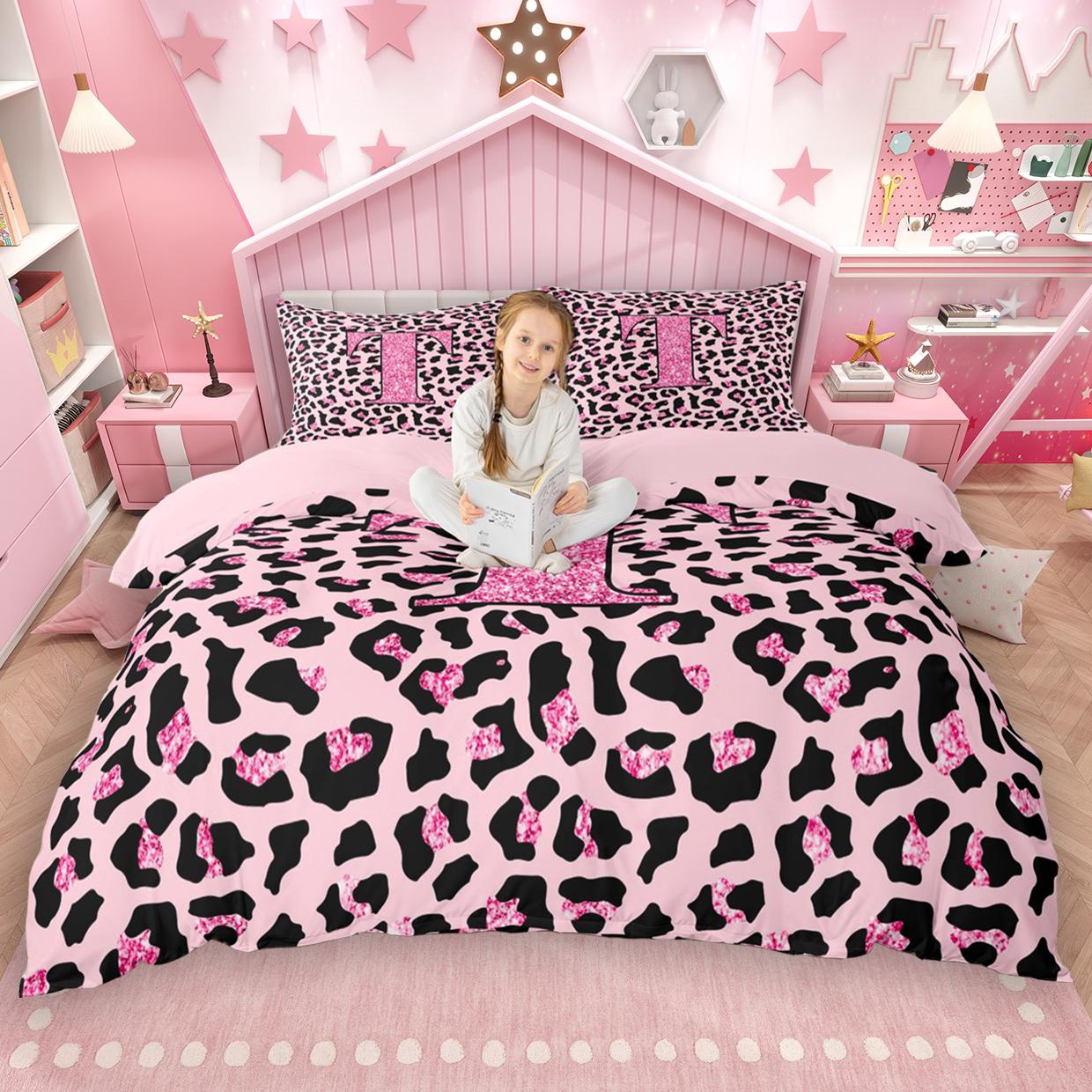 

Homewish Pink Leopard Print Duvet Cover Set for Girls 2pcs/3pcs, Glitter Monogrammed Bedding Set, Personalized Letter Bed Set DE XS 100x135cm 2pcs&set