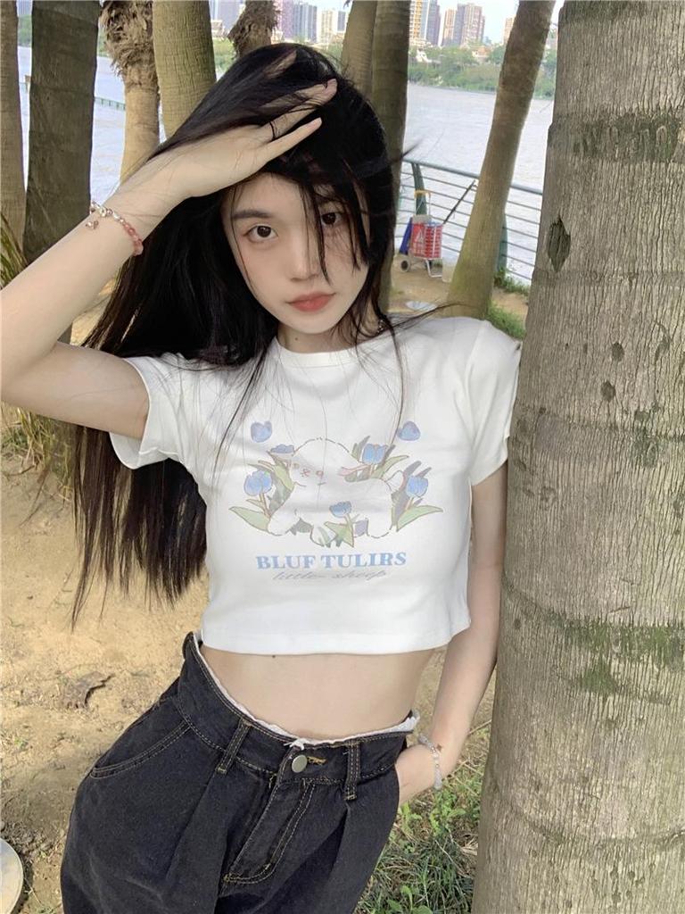 2024 Summer Women's White Short Sleeve Crop Top: Sweet & Spicy Slim Fit T-Shirt - Trendy BM Style