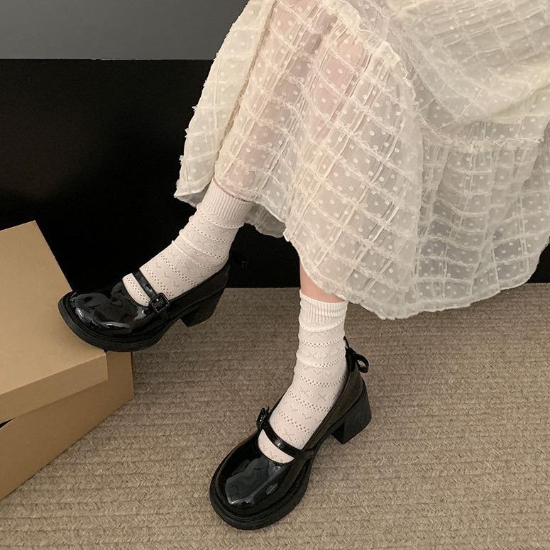 Simple black round head casual French thick heel small leather shoes women's 2025 new spring and autumn shallow mouth Mary Jane single shoes