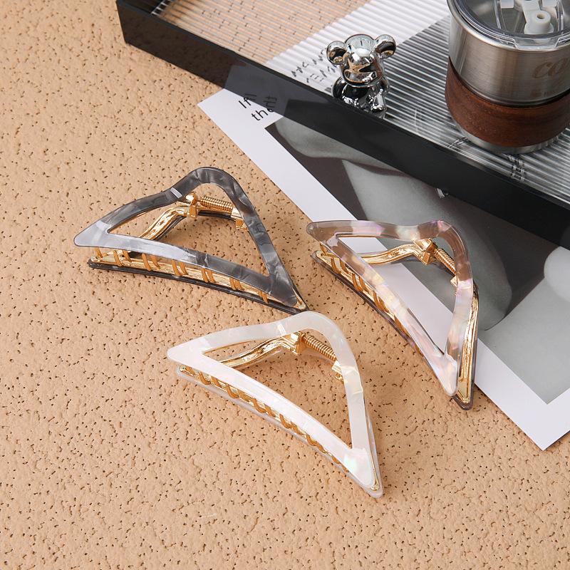 Light Luxury High-Grade Acetic Acid Triangle Shark Clip Female Spring Large Hair Volume, Back Head Hair Disc Grab Clip Hairpin Headdress