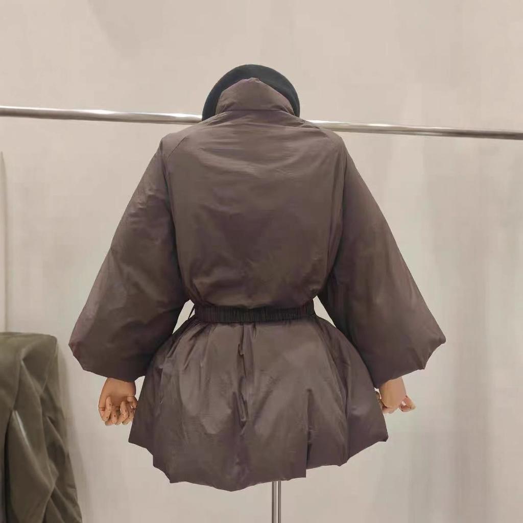 Winter new French retro stand-up neck lantern sleeve waist medium and long thermal down jacket with belt