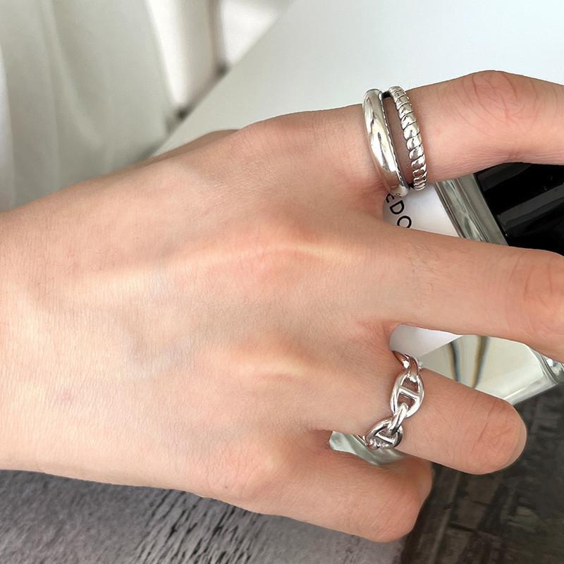 Korean Trendy Style Minimalist Twisted Double Layer Ring For Women With Vintage Charm