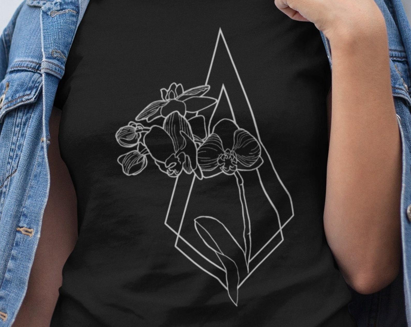 orchid t-shirt / tropical flower t-shirt / tropical inspired t-shirt / oversize flower t-shirt / floral t-shirt / floral prints/ M