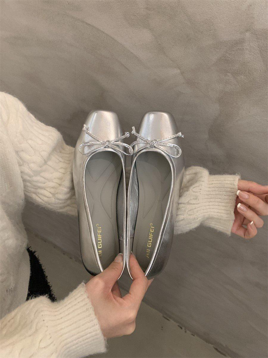 

Shoes Year-Old Gentle Evening Wind Flat Bottom Shallow Mouth Bow Spring New Single Shoes Evening Silver French Ladyshoes Women 35 серебряный