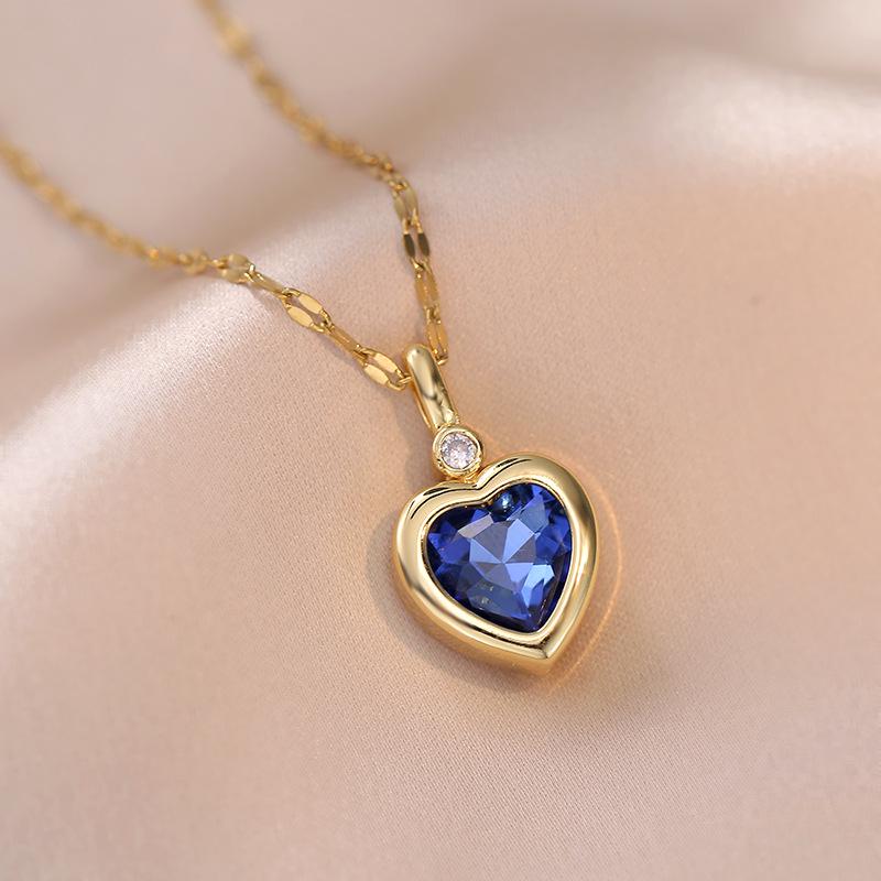 Women's Titanium Steel Necklace with 6 Replaceable Diamonds - Simple, Cute, Retro Palace Design, Unique Gift