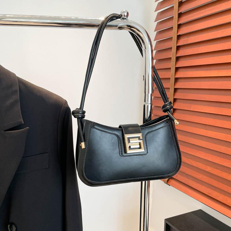 Foreign style simple women's shoulder bag fashion trend underarm bag women 2025 new fashion Korean version messenger bag women