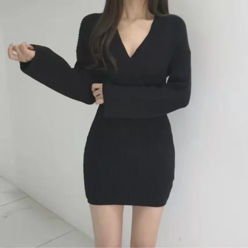 Korean Chic V-Neck Knitted Sweater Dress: Sexy Cross-Detail Hip Skirt for Spring & Autumn