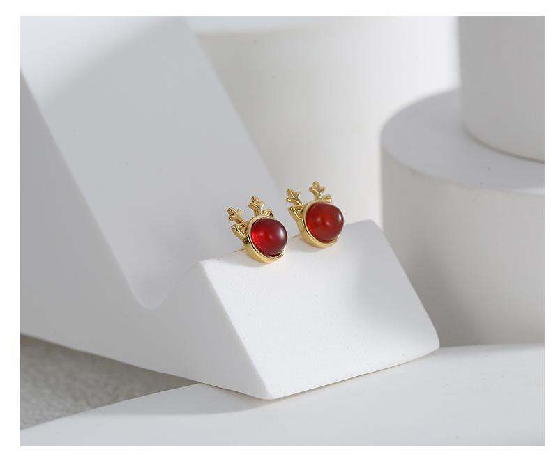 Red Agate Reindeer Stud Earrings - Elegant European & American Christmas Style for Women