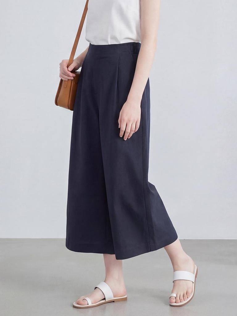 Guangmei Women's Summer Casual Wide-Leg Cropped Pants with Adjustable Waist and Front Pleats.
