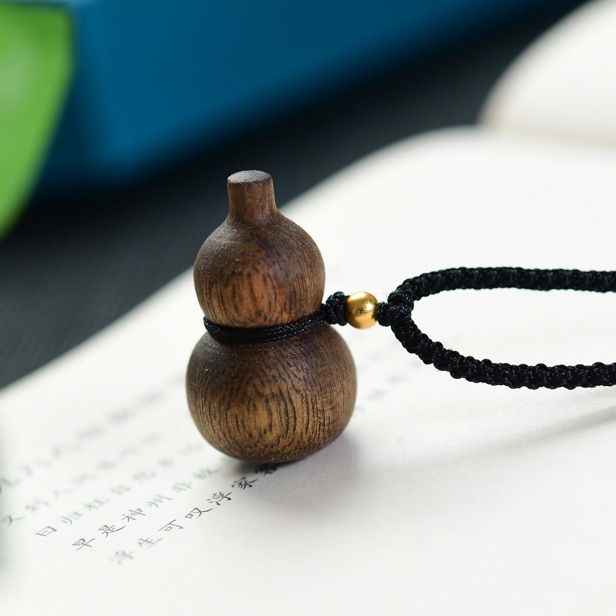 Natural Agarwood Green Qinan Gourd Pendant (No Oil Injection) Agarwood