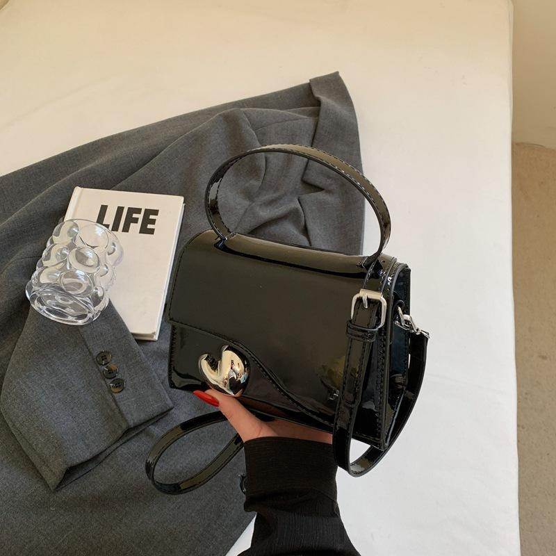 

Textured small bag women s bag popular new fashion messenger bag simple shoulder handbag чёрный