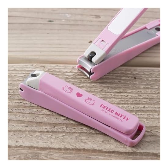 KAI Hello Kitty New Standard Nail Clipper M, Curved Blade, Made In Japan, KK2508