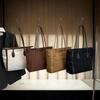 Large Capacity Tote Bag Autumn Winter Fashion Commuter Bag for Ladies Work Shopping Weekend Trip Accessory