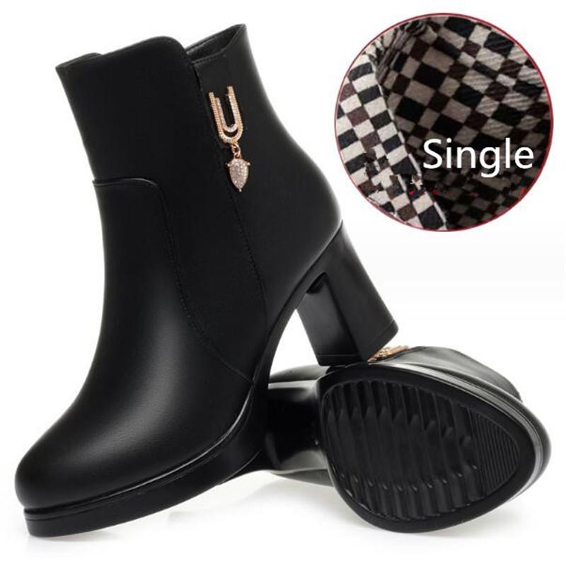 2025 Nové kotníkové boty Dámské Kvalitní Platforma Plyšové Teplé Boty Dámská Móda Krátká Bota Černé Robustní Vysoký Podpatek Dámské Boty Velikost41