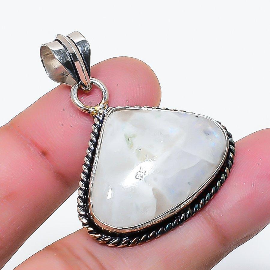 Natural Moonstone Gemstone Handmade 925 Sterling Silver Pendant 1.50 AP-15691
