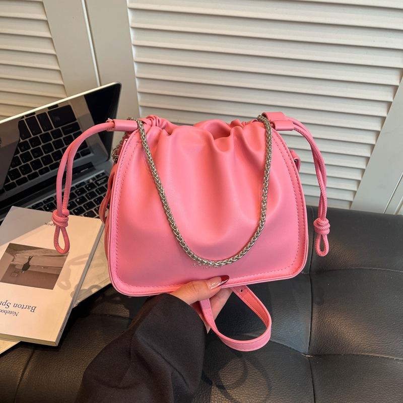 Small-scale Design Bag - Stylish and Fashionable Pleated Chain Shoulder Bag for Summer, Retro Crossbody Bag
