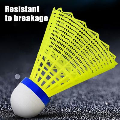 Pelota de bádminton de plástico duradera, pelota de bádminton de nailon para estudiantes, color amarillo y blanco, duradera, 1 Uds.