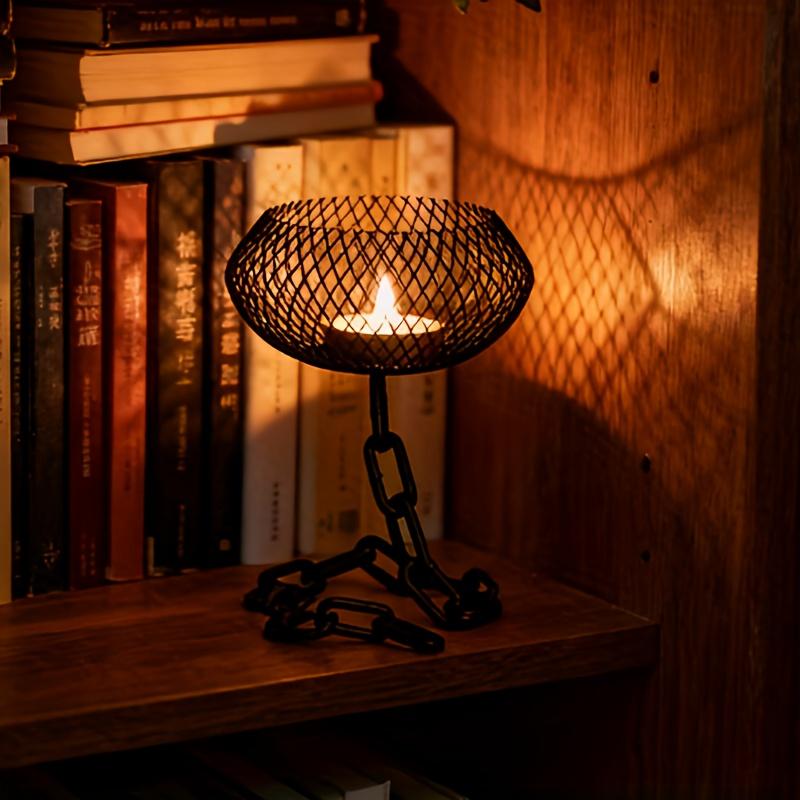 1PC Industrial Chain Iron Candlestick: A Retro Industrial-style Decorative Piece with a Chain Design, Suitable for Indoor/outdoor Use.