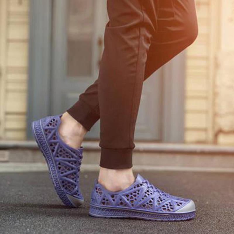 WTEMPO Herresandaler Sommer Myk Såle Lav Hæl Hul Blandet Farge Pustende Sklisikker Strandsko Tykk Såle EVA Ettstykke Plast Komfortabel Sandal