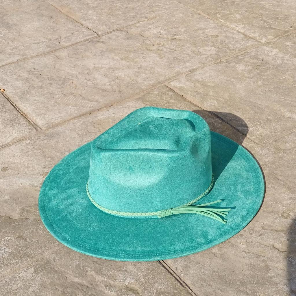 Vegan Suede Arrow-shaped Cap Women's Hat with Variousaccessoriesmen'sfedora Distressed Suede Hat Bohemianstylehat Men'sstraw Hat