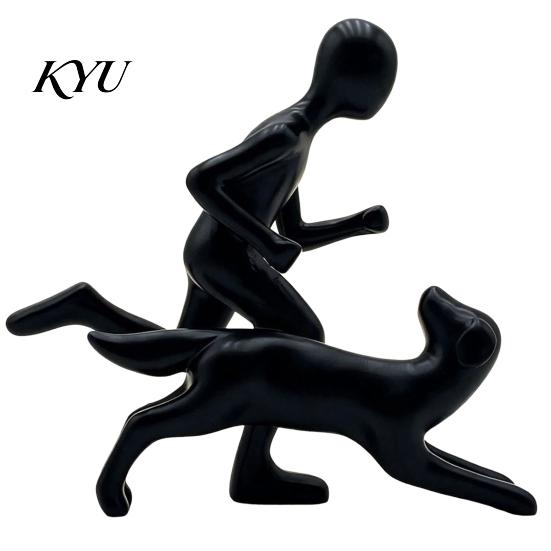 Dekorative Regalstatue für Haustierverlust, Abstrakte Mensch-Hund Harzfigurine, Sandsteinstruktur Bindungsskulptur, Gedenk-Souvenirs, Elternhaus