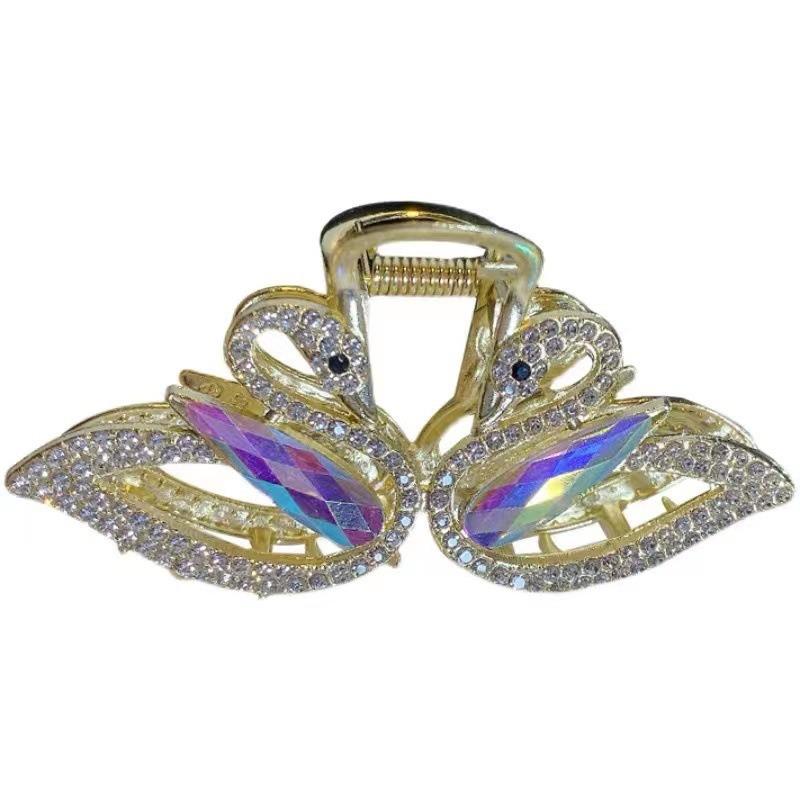 Alloy Small Claw Hair Clip for Women – Sweet Shark Hair Accessory for Short Hair