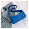 Nylon small bag women's 2025 new casual lightweight messenger bag fashion sports shoulder bag simple commuter bag