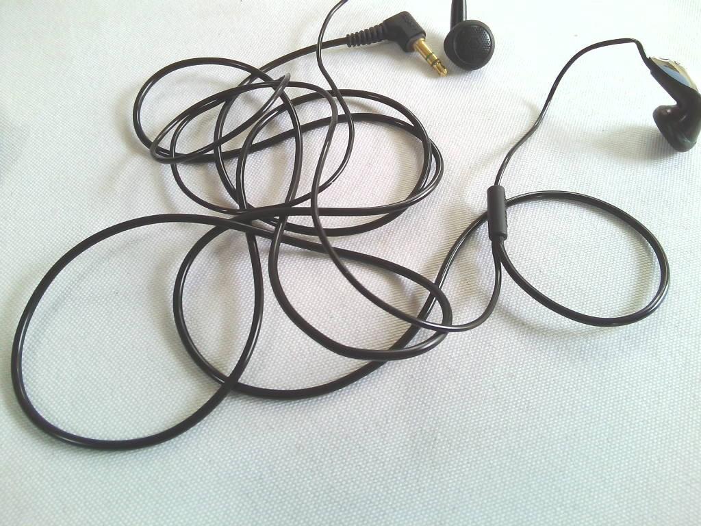 SONY MDR-E837 Stereo Earphones Working Condition