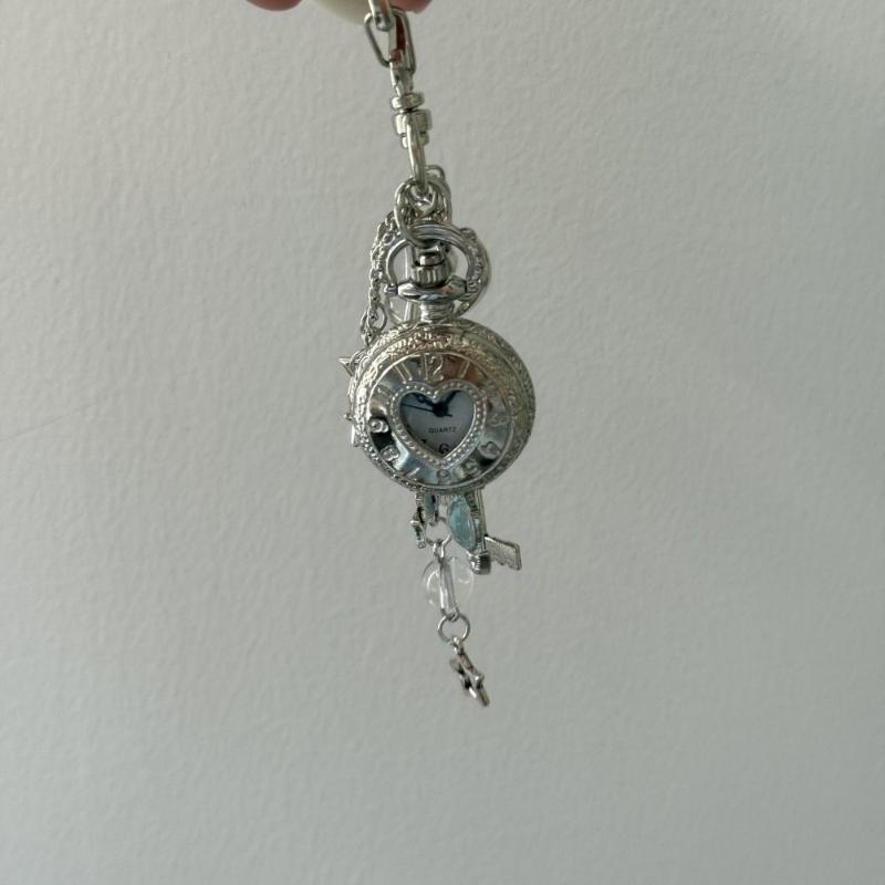 Fashion Hollow Heart Pocket Watch Chain Keychain Design Steampunk Clock Vintage Necklace Pendant Jewelry Watch Couple Gift