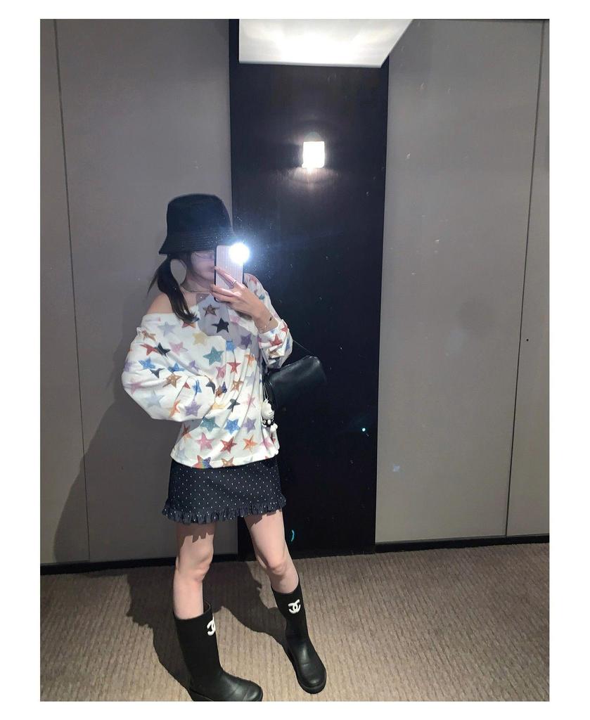 Chic Women's One-Shoulder Star Print Long Sleeve Tee for Fall 2025 - Lightweight Sun Protection Cover-Up