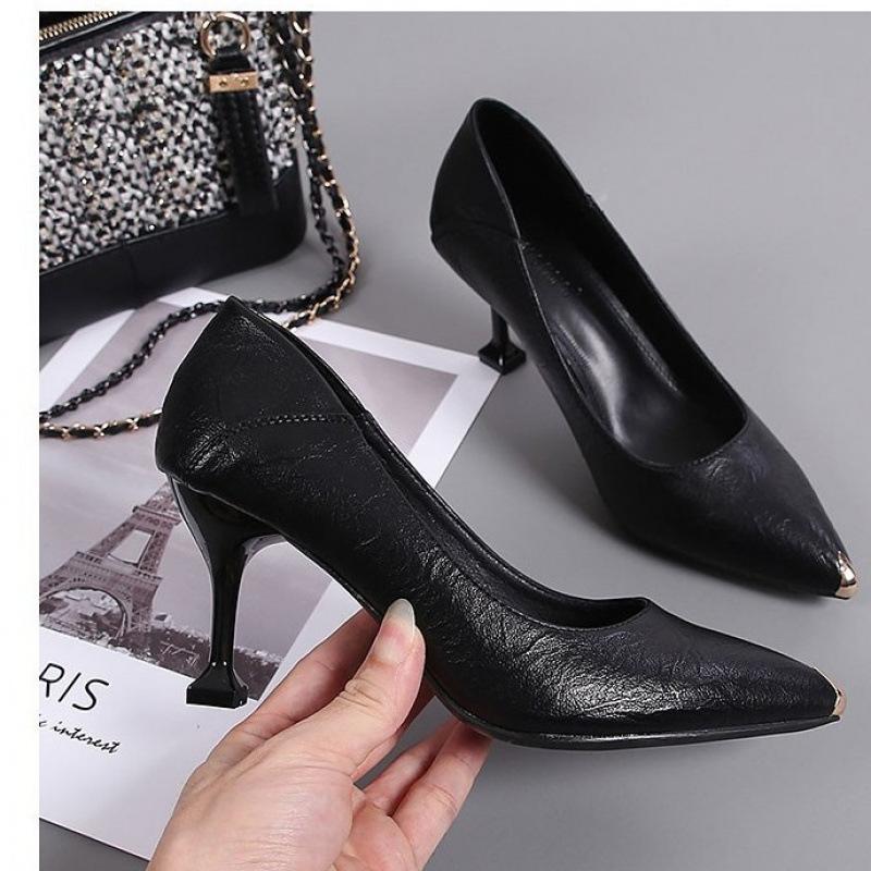 Soft leather thin heels pointed high heels fashion mother shoes 2025 spring and autumn new breathable shallow mouth single shoes women's work shoes