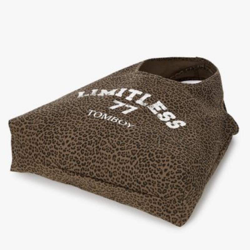 STUDIO TOMBOY Leopard Graphic Pattern Shoulder Bag  9176270981 