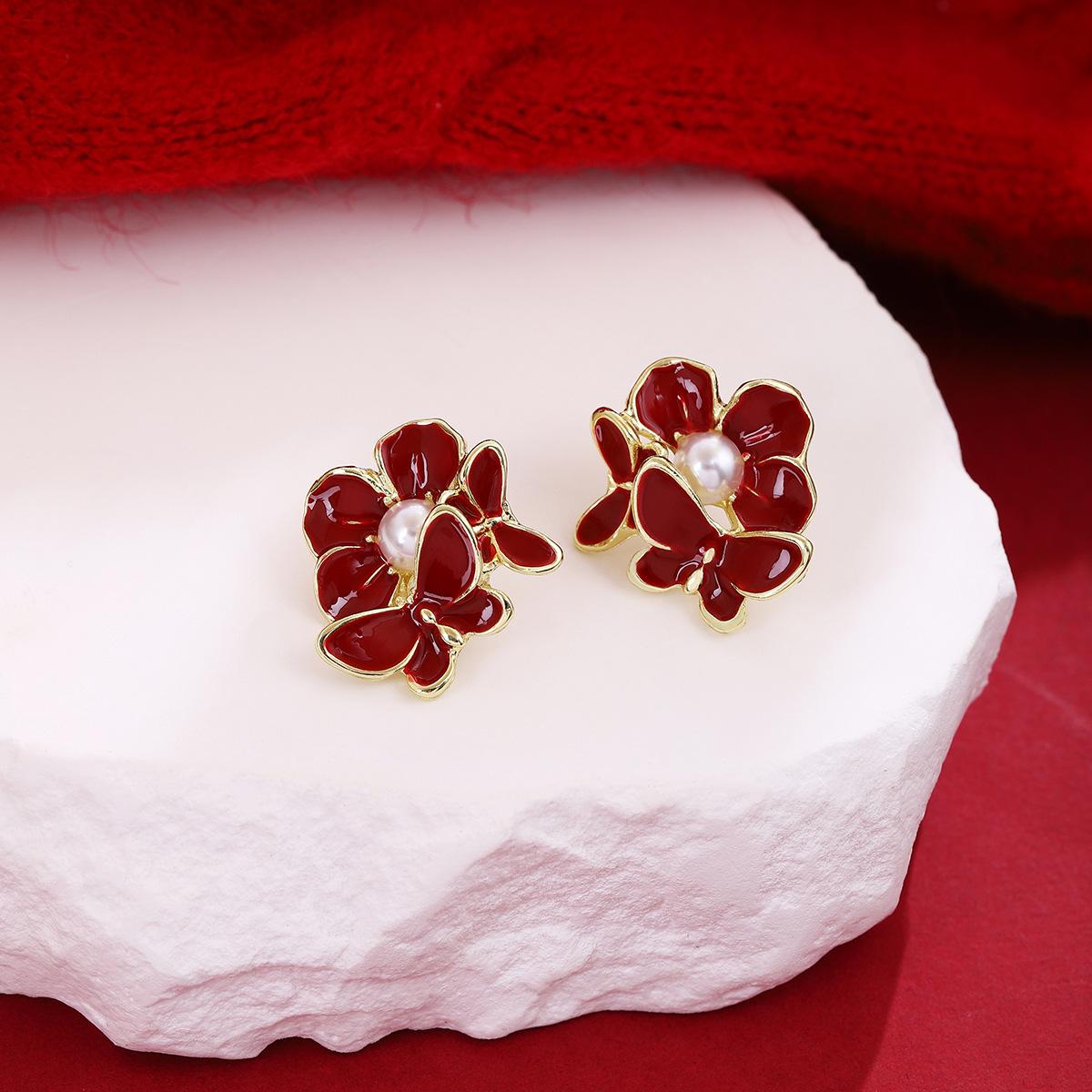 Ankola Red Oil Dripping Flower Pearl Stud Earrings, Autumn And Winter Retro High-End Fashion And Simple Temperament Earrings