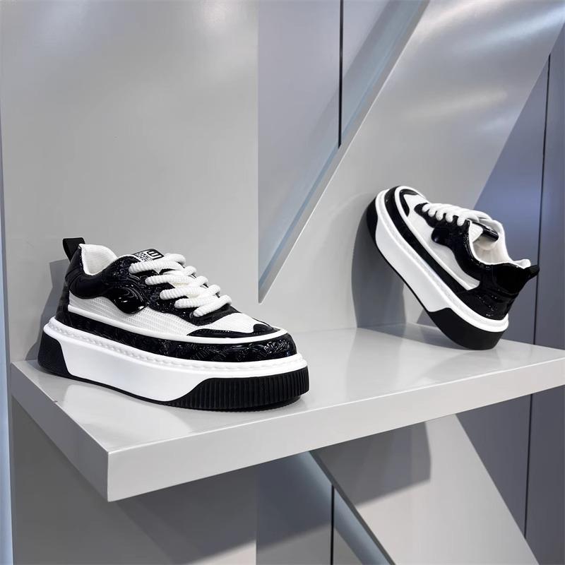 New Men's Simple and Lightweight Sneakers Thick soled Height Increasing Breathable Casual Running Shoes Zapatos para hombres