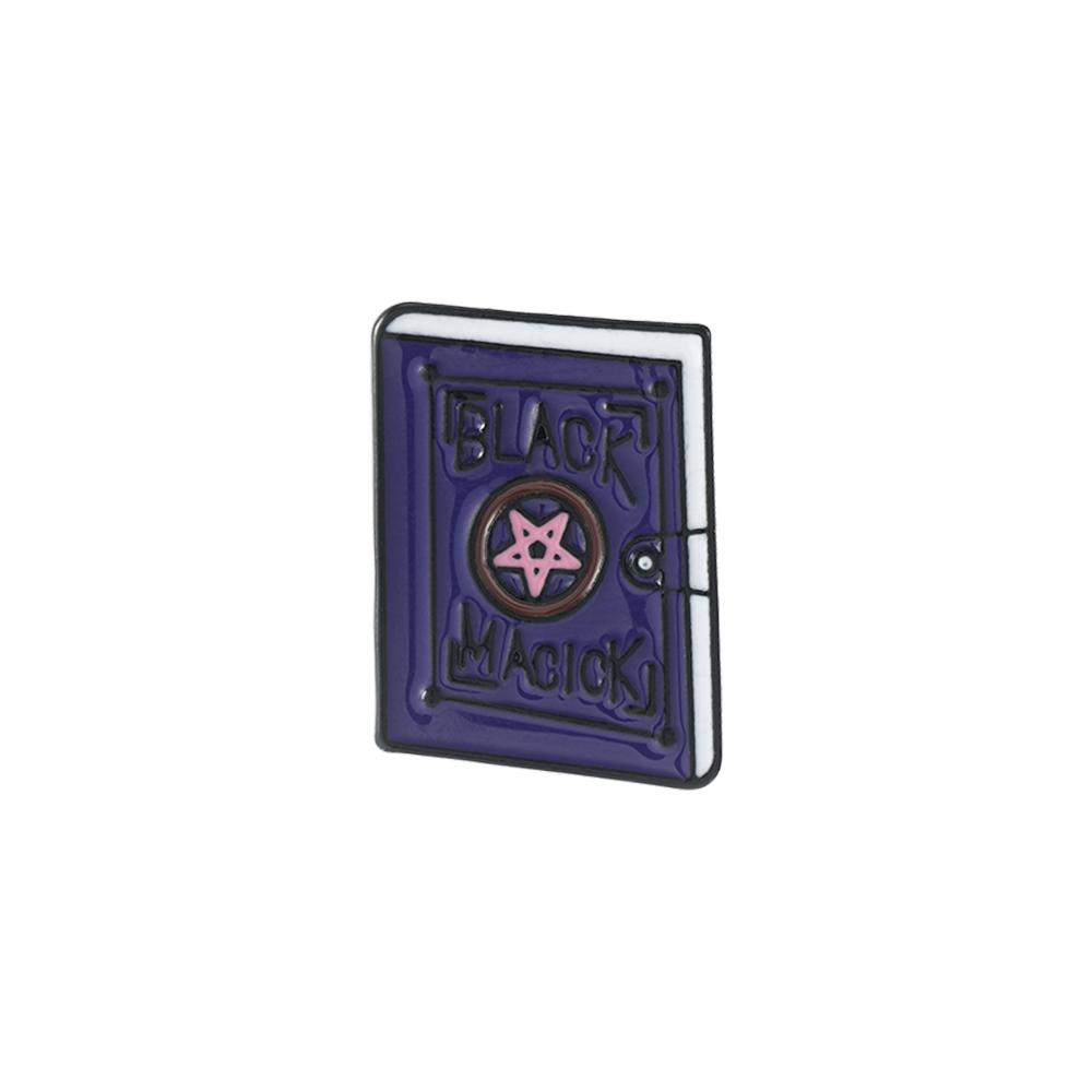 

Halloween Witchcraft Badge Punk Balck Magick Book Shaped Brooches Ghost Potion And Skull Candle Design Lapel Pins