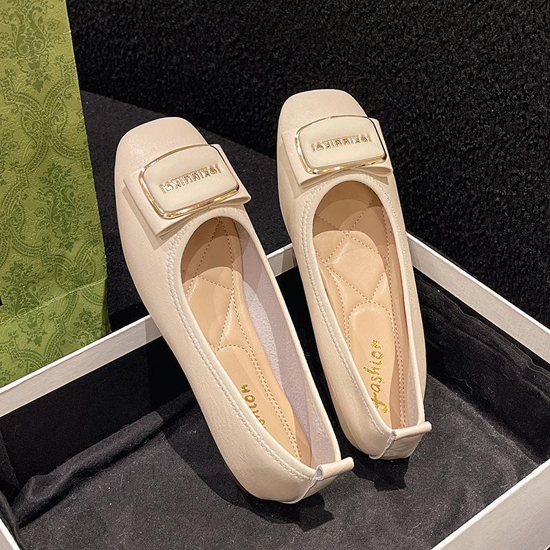 

Большой размер экспортный темперамент мягкая подошва мягкая поверхность весна и осень одинарная обувь женская новая мода универсальная ленивая 40 бежевый