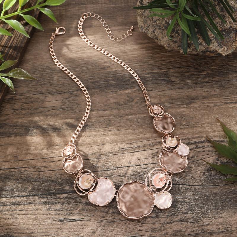 Color Painting Oil Rose Necklace Geometric Hollow Rose Lady High Sense Spring Color Necklace