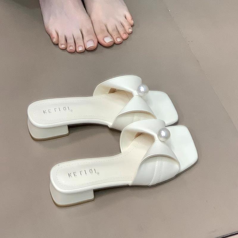 

2025 лето новый квадратный носок жемчужный бант универсальный темперамент мода фея атлас толстый каблук крутые шлепанцы 40
