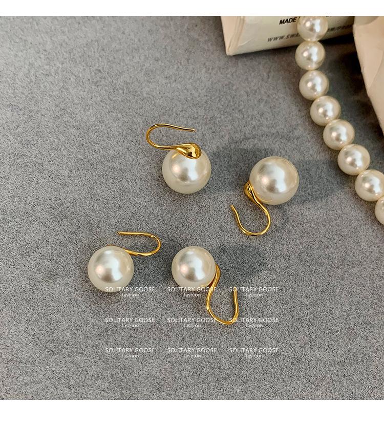 S925 Sterling Silver White Pearl High-Heel Earrings for Women – Luxury Niche Design