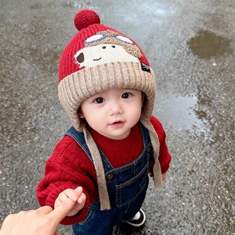 Outdoor wool hat for boys and children, cute thickened windproof ear protection, cute warm and cold winter baby hat pullover hat