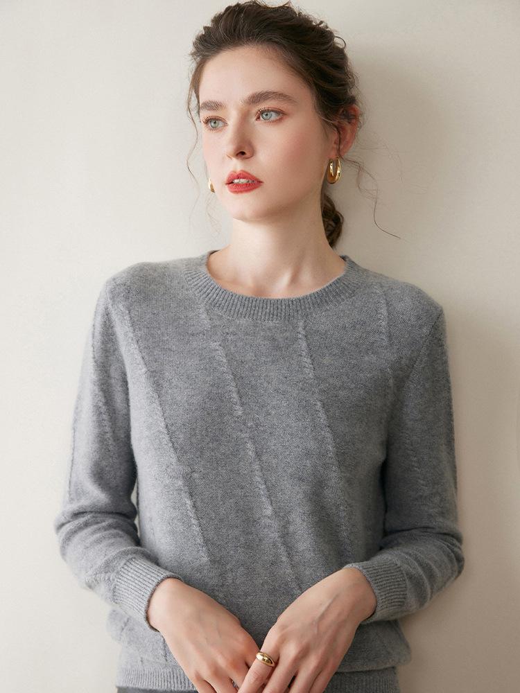 Women's Cashmere Round Neck Sweater: Autumn & Winter Knit Base Layer, Loose Versatile Design