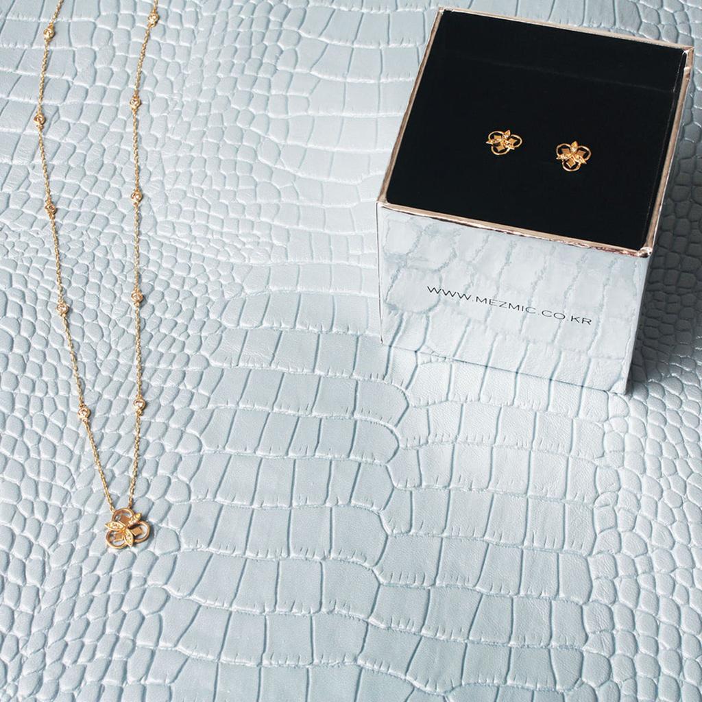 Mezmic Brave, 14K Gold, Cognac Diamond Earrings