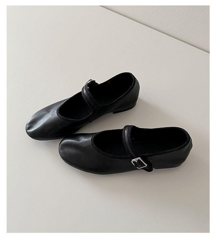 Soft Leather French Minimalist Round Toe Mary Jane Flats for Women with Buckle Strap